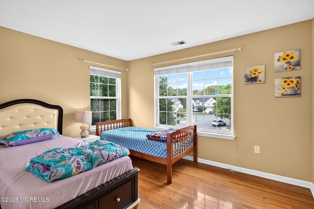 422 Aynsley Court, Morganville, NJ 07751
