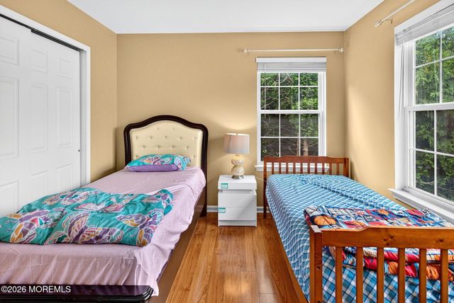 422 Aynsley Court, Morganville, NJ 07751
