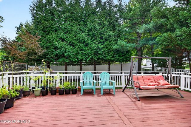 422 Aynsley Court, Morganville, NJ 07751