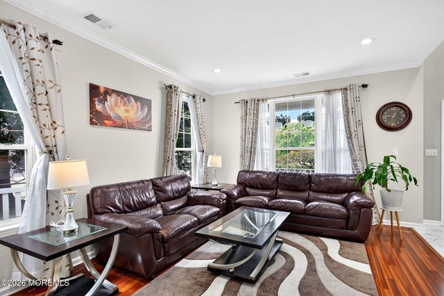 422 Aynsley Court, Morganville, NJ 07751