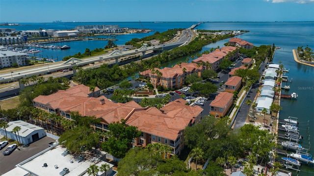 5000 CULBREATH KEY WAY 1-204, Tampa, FL 33611