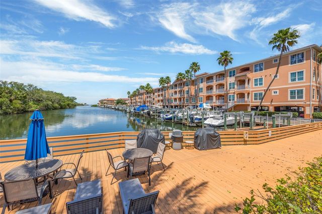 5000 CULBREATH KEY WAY 1-204, Tampa, FL 33611