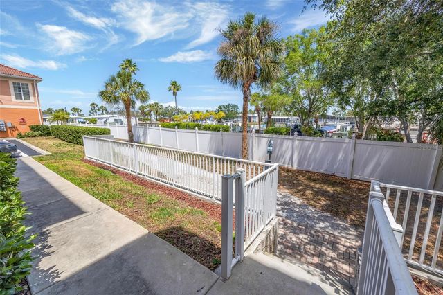 5000 CULBREATH KEY WAY 1-204, Tampa, FL 33611