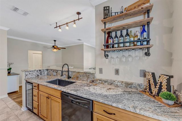5000 CULBREATH KEY WAY 1-204, Tampa, FL 33611