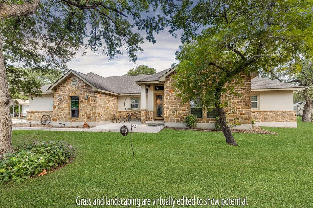 205 Sendera XING, La Vernia, TX 78121