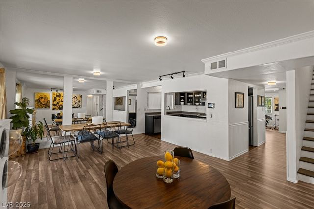 7208 Eve Court, Las Vegas, NV 89145