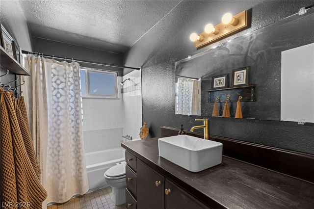 7208 Eve Court, Las Vegas, NV 89145