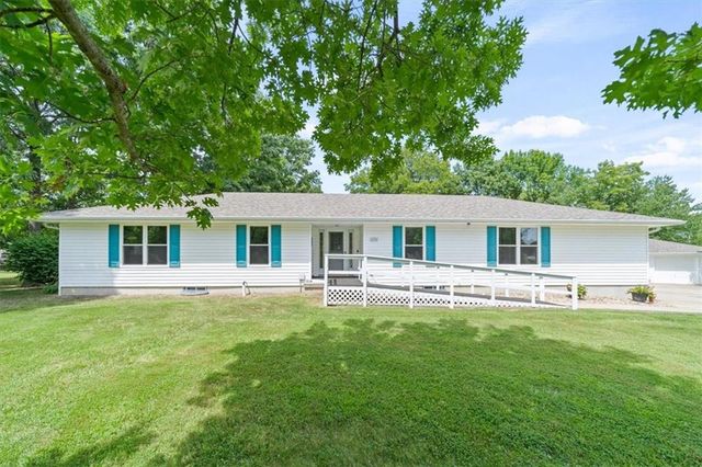 609 Main Street, East Lynne, MO 64743