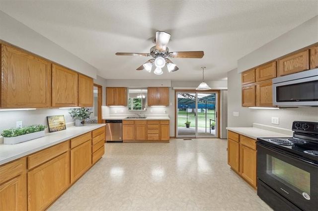 609 Main Street, East Lynne, MO 64743