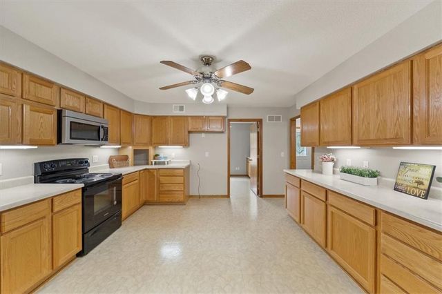 609 Main Street, East Lynne, MO 64743