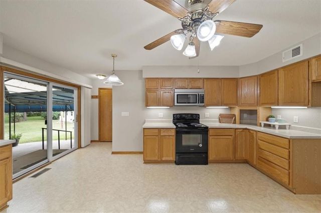 609 Main Street, East Lynne, MO 64743