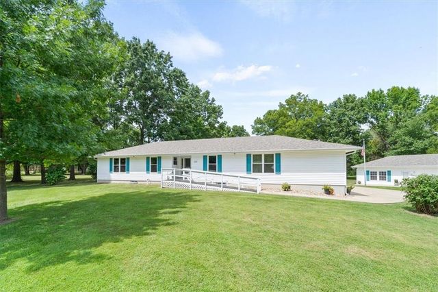 609 Main Street, East Lynne, MO 64743