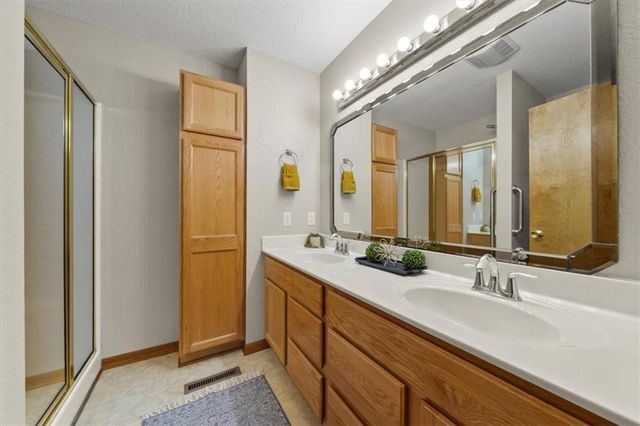 609 Main Street, East Lynne, MO 64743