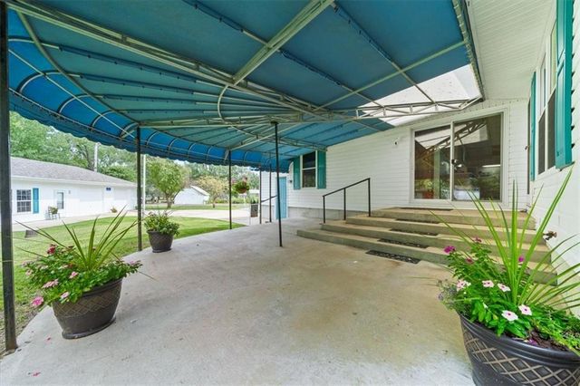 609 Main Street, East Lynne, MO 64743