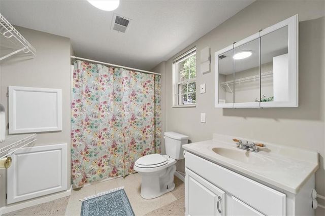 609 Main Street, East Lynne, MO 64743