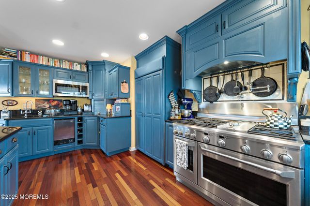 16 Beach Drive, Little Egg Harbor, NJ 08087