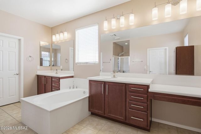 12963 Westminster Drive, Oro Valley, AZ 85755