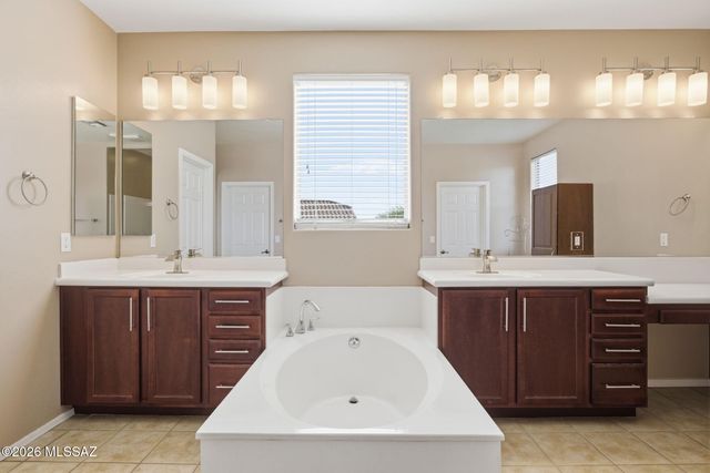 12963 Westminster Drive, Oro Valley, AZ 85755