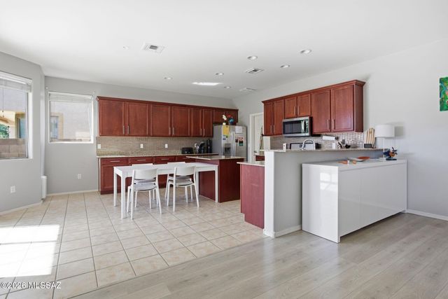 12963 Westminster Drive, Oro Valley, AZ 85755