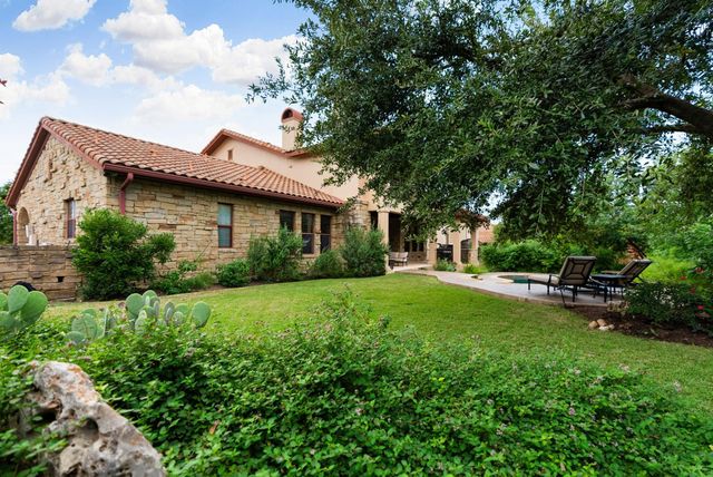 308 Golden Bear DR, Austin, TX 78738