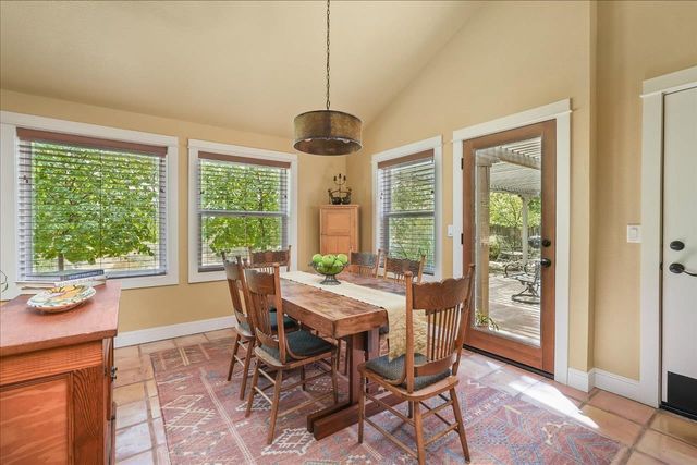 43656 Crystal Cave Circle, Coarsegold, CA 93614