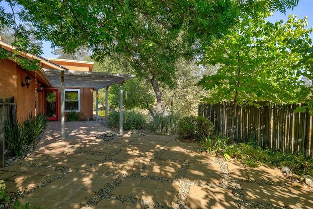 43656 Crystal Cave Circle, Coarsegold, CA 93614