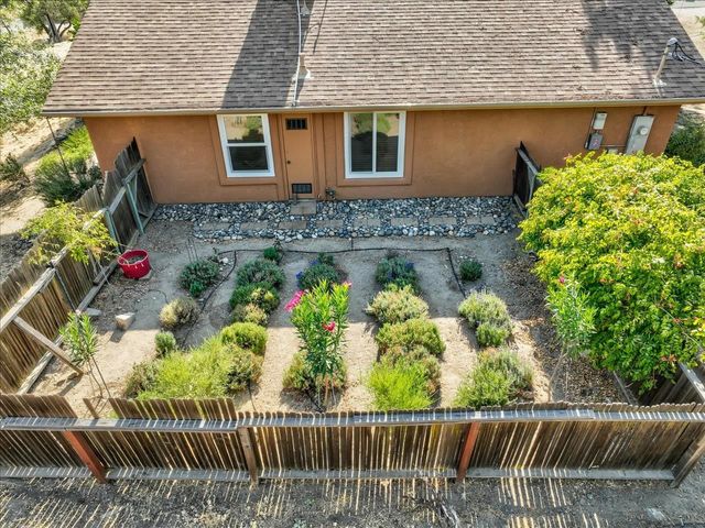 43656 Crystal Cave Circle, Coarsegold, CA 93614