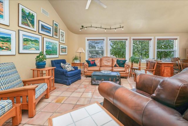 43656 Crystal Cave Circle, Coarsegold, CA 93614