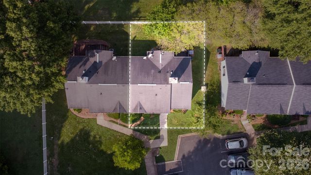 6027 Crape Myrtle Lane, Charlotte, NC 28216