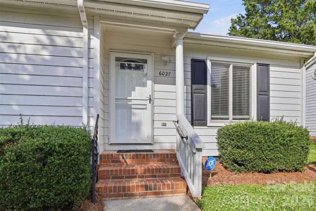 6027 Crape Myrtle Lane, Charlotte, NC 28216