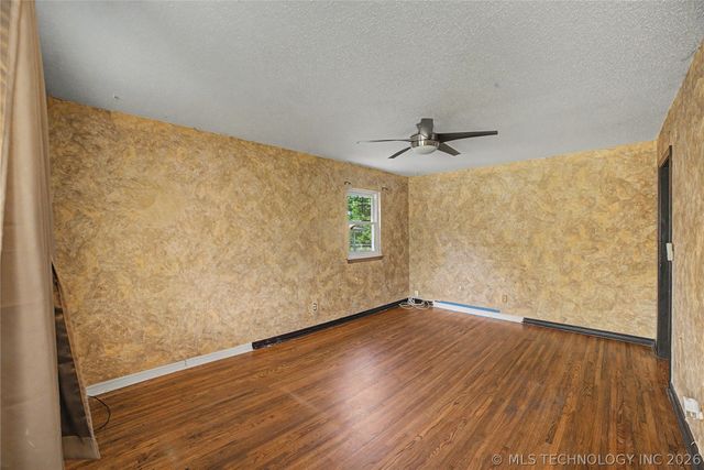 316 N CARLSBAD Street, Owasso, OK 74055