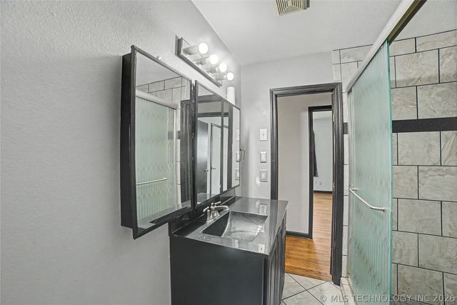 316 N CARLSBAD Street, Owasso, OK 74055
