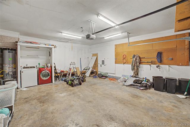 316 N CARLSBAD Street, Owasso, OK 74055