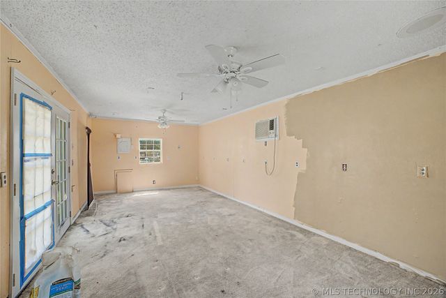 316 N CARLSBAD Street, Owasso, OK 74055