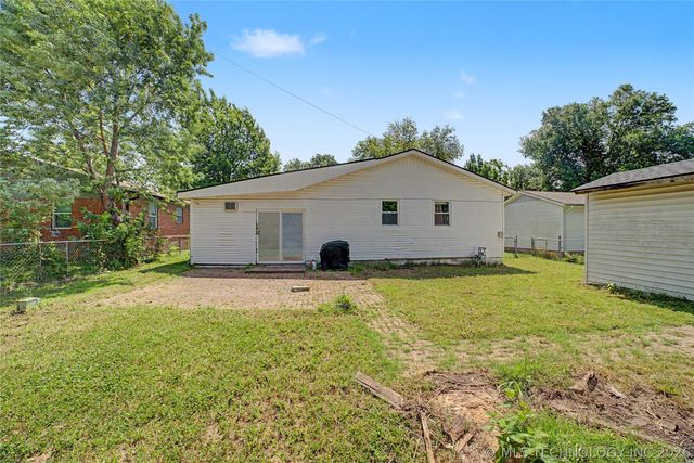 316 N CARLSBAD Street, Owasso, OK 74055