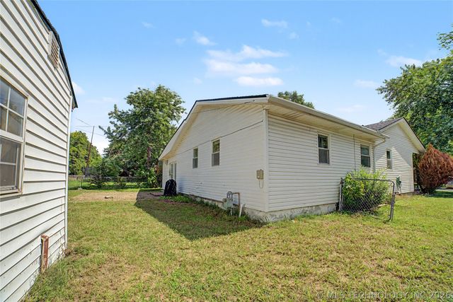 316 N CARLSBAD Street, Owasso, OK 74055