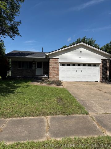 316 N CARLSBAD Street, Owasso, OK 74055