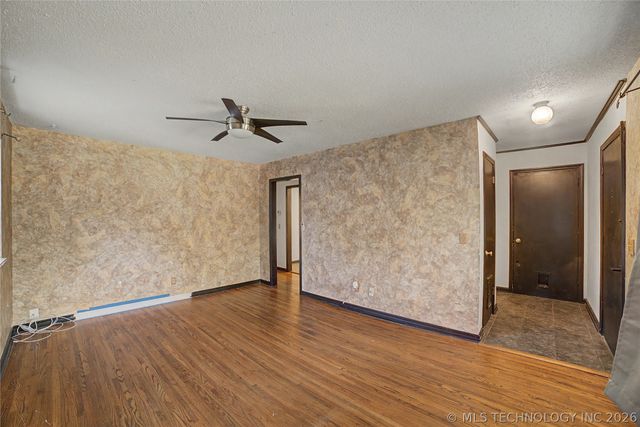 316 N CARLSBAD Street, Owasso, OK 74055