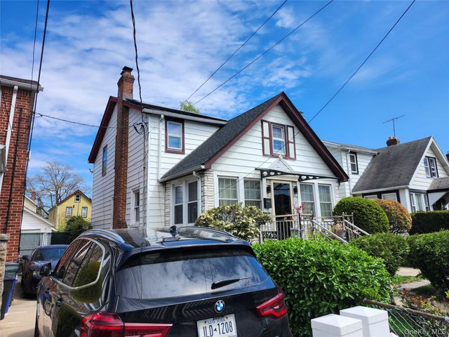 10429 214th Street, Queens Village, NY 11429