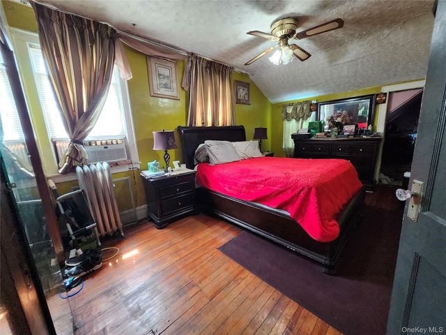 10429 214th Street, Queens Village, NY 11429