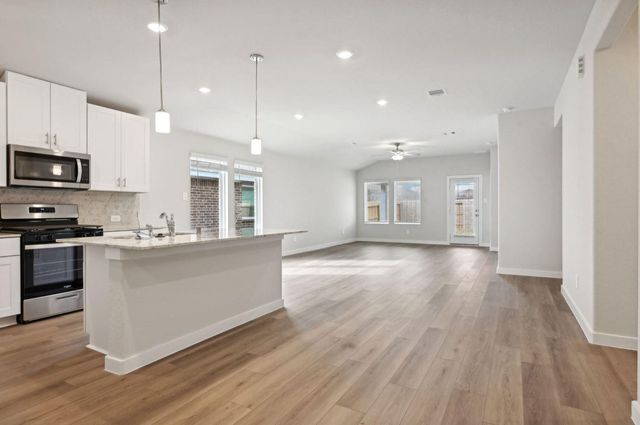 1410 Waggoner Ranch Trail, Conroe, TX 77301