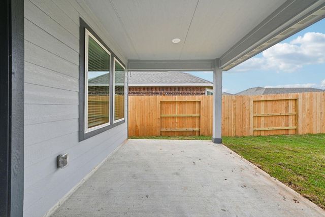 1410 Waggoner Ranch Trail, Conroe, TX 77301