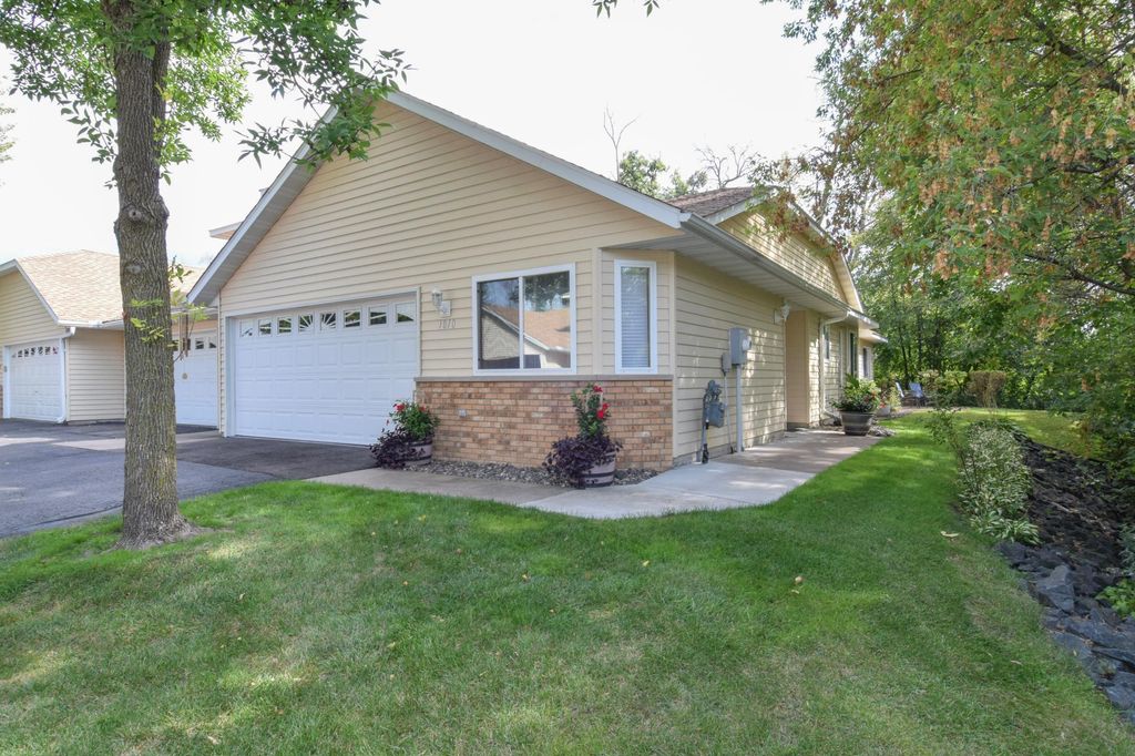 1010 18th Avenue SE, Forest Lake, MN 55025 — exterior