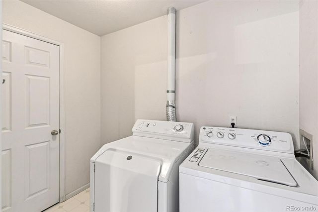 4003 S Carson Street B, Aurora, CO 80014