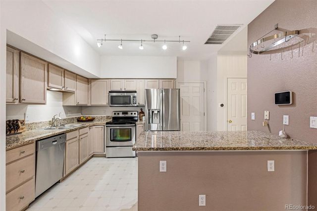 4003 S Carson Street B, Aurora, CO 80014
