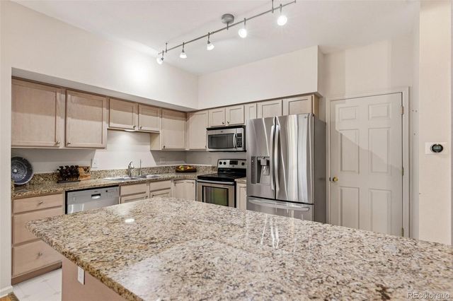 4003 S Carson Street B, Aurora, CO 80014