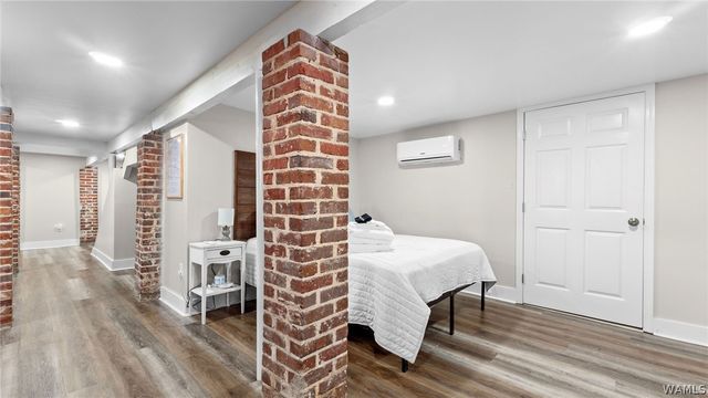 1 Forest, Tuscaloosa, AL 35404