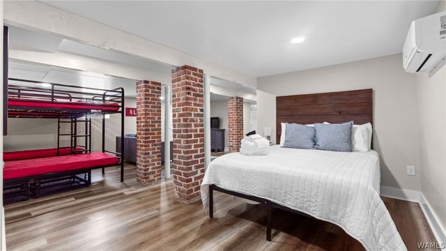 1 Forest, Tuscaloosa, AL 35404