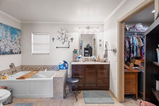 3575 Mallard Road, Ropesville, TX 79358