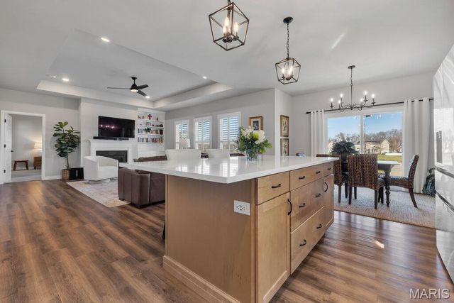 2609 Windsor Crest Court, Belleville, IL 62221